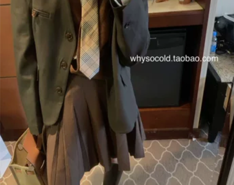 whysocold棕色针织百褶半身短裙女黑...