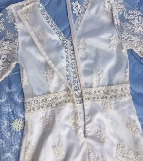 蕾丝连体裤全新巨美 背部是透视薄纱美 裤子...