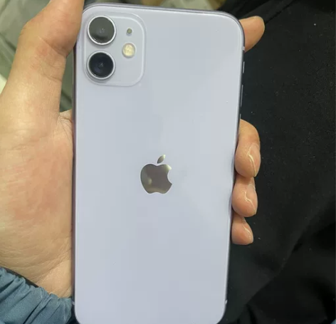 帮手机店朋友出一台苹果11，国行128，纯...