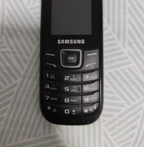 三星复古机，99新没用过。 感兴趣的话点“...