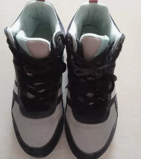 阿迪女冬季高帮鞋 38.5码 20年北国先...