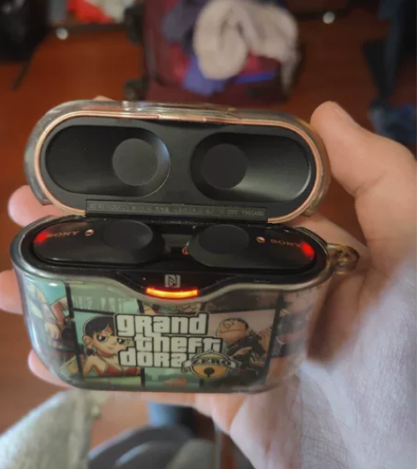 索尼耳机 换了头戴式耳机急用钱 闲置了 戴...