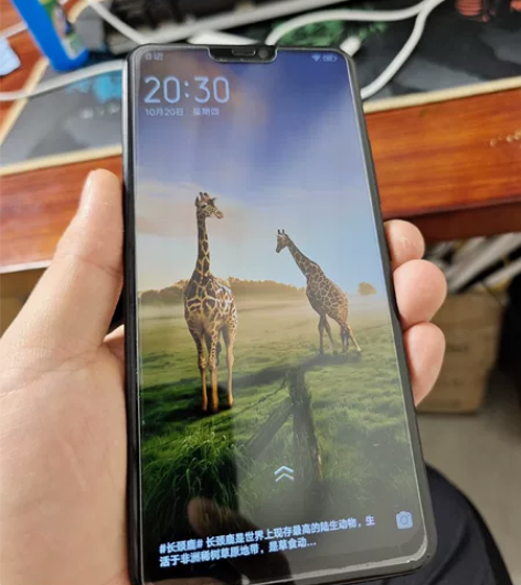 vivo x21a   6+128g的，后...