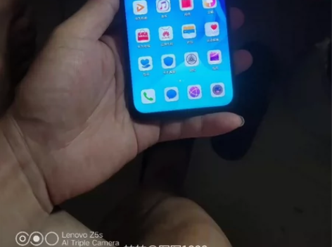 收一台荣耀v20，全原无修，无账号。成色越...