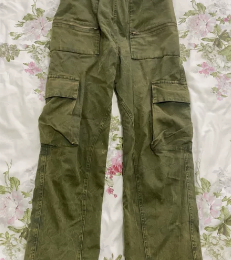 炮弹牛仔裤。版型宽松、xl码、穿一洗一。（...