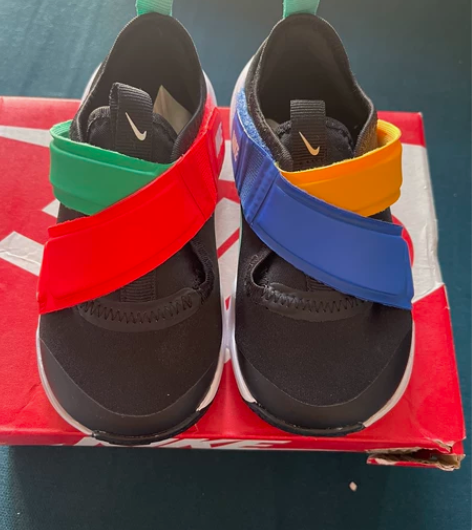 耐克小童运动鞋，鸳鸯款，男女孩均可，8C....