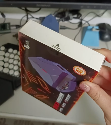 全新未拆封灵吒三 便宜出  苹果平板完美适...