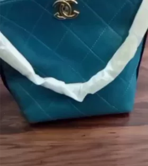 《清理库存》女士字母包，手提包斜挎包都行，...