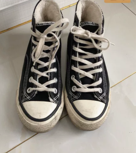 付邮送38码女生加绒高帮帆布鞋一双,品相如...