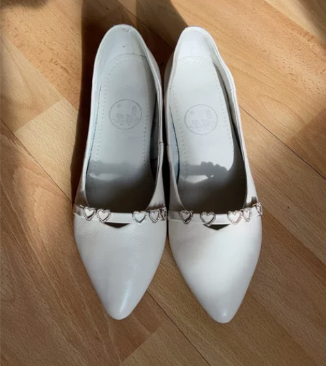 女鞋秋季新款真皮尖头浅口粗跟高跟鞋时尚百搭...