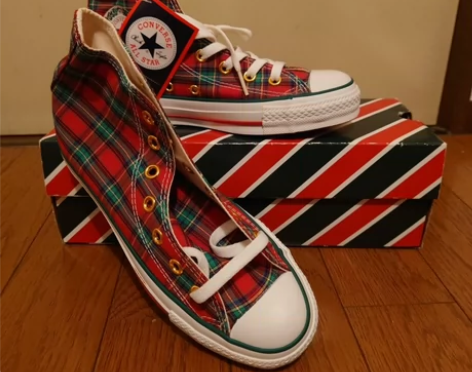 Converse 圣诞限定 小码 很有节日...