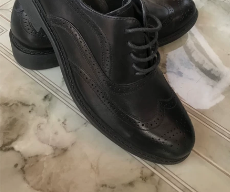 全新黑色英伦布洛克休闲鞋,42号,买完了一...
