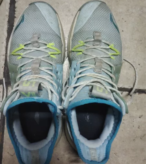 李宁音速7 42码 感兴趣的话点“我想要”...