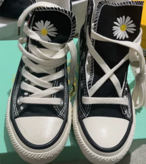 黑色刺绣小花帆布鞋，超级好看！36码 感兴...