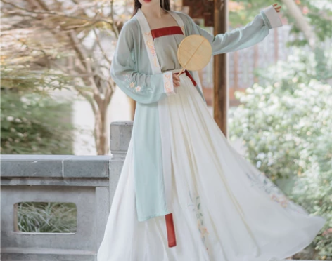 茗月萱原创汉服正品 M码，尺码表附在下面 ...