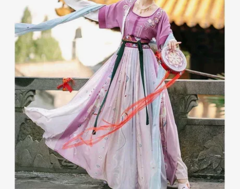 御篇家的篱落，下架了已经，裙子M码，其他S...