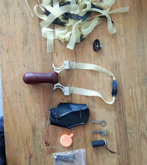 新款弹弓不锈钢高端成人户外实战,红外激光瞄...