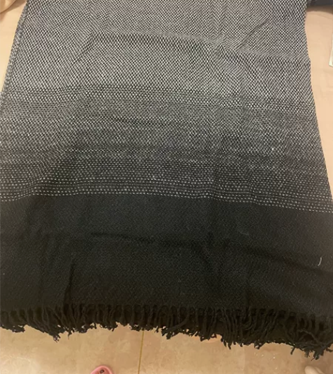 调调家披肩围巾，全新，一旦售出不退不换 感...