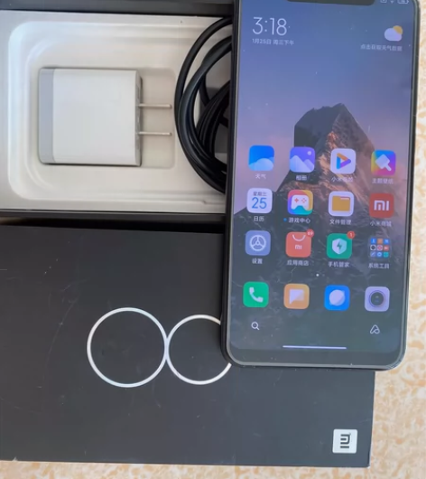 小米8手机 95新，流畅不卡，6+128 ...