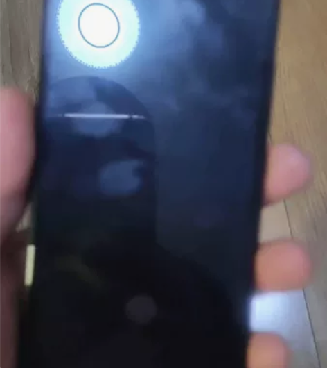 小米8屏幕指纹版，6+128更换过一次原厂...