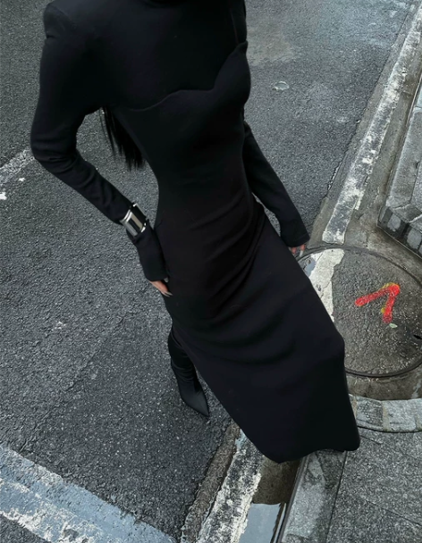 0122stepll 黑色包臀裙冬季基础垫...