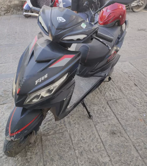 19年坤豪7800公里证件齐全，带usb手...