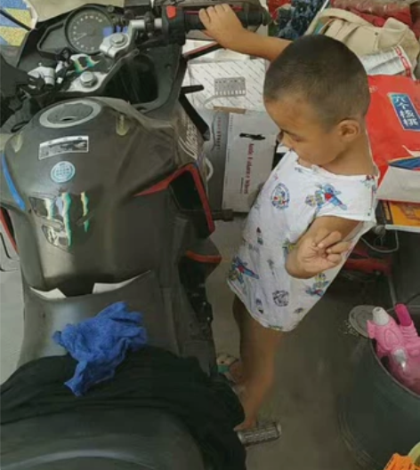 力帆摩托车力帆水冷150。改装排气   护...