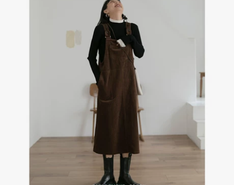 SableSmoke灯芯绒背带裙女秋冬法式复古日系长款裙子棕...