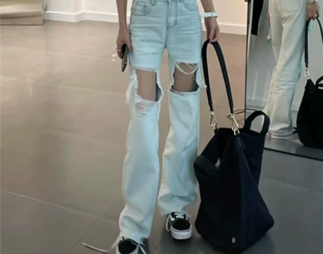 夏季薄款浅色破洞直筒牛仔裤女2022新款设...