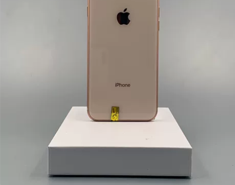 99新99新苹果8金色国行64g【功能正常...