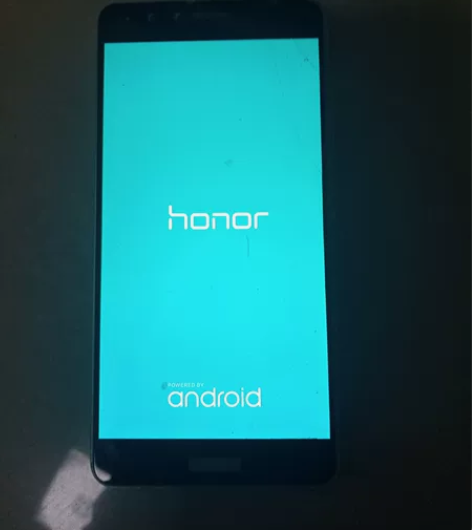 华为荣耀V8手机：型号kNT－UL10.攻...