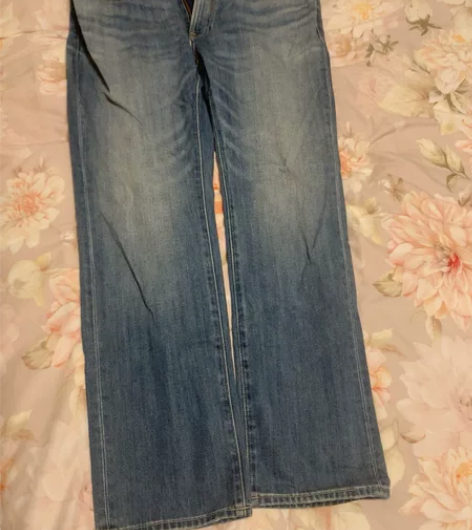 优衣库水洗直筒牛仔裤，男士XL 感兴趣的话...