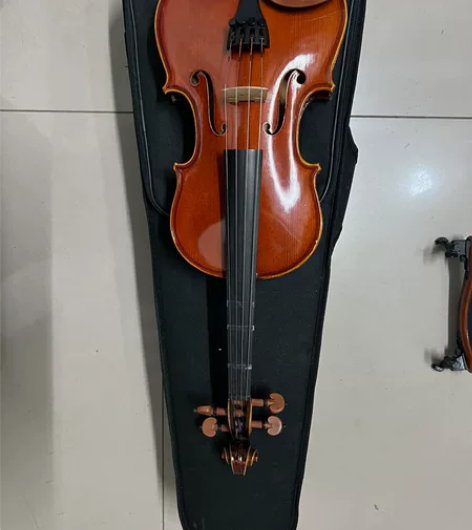 转让闲置4分之1小提琴，孩子学琴换琴了，特...
