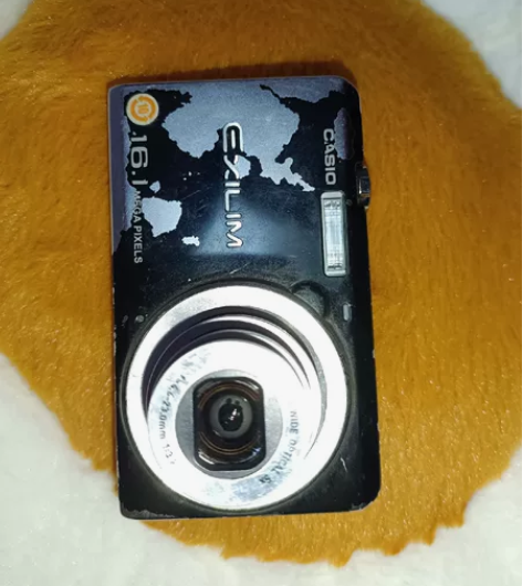 卡西欧zs12 1610w像素5倍变焦屏里...