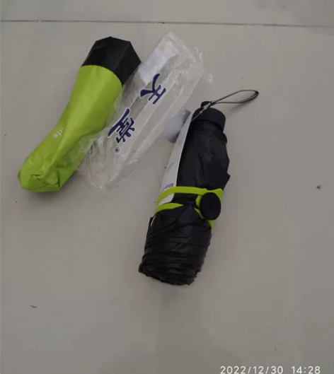 天堂伞超轻防晒伞五折胶囊遮太阳防晒防紫外线...