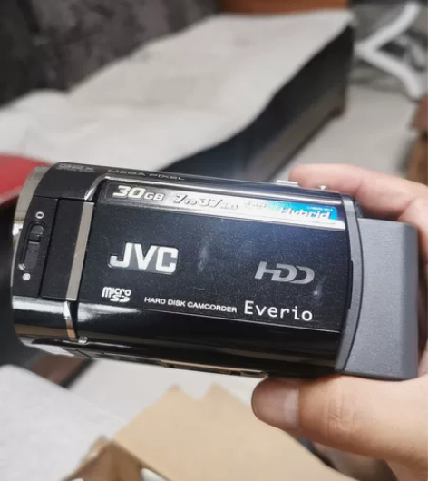 JVC  摄像机  GZMG473型号，当...