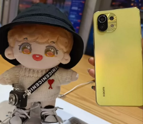 小米11青春版黄色8+256g 感兴趣的话...