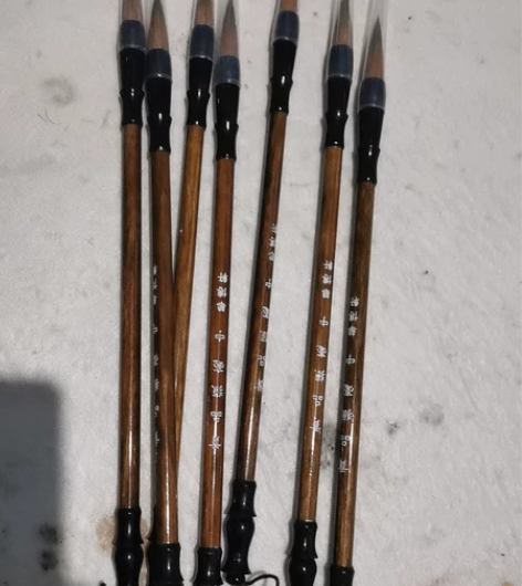 贡品狼毫中楷毛笔,买多了!有需要的转让。一...