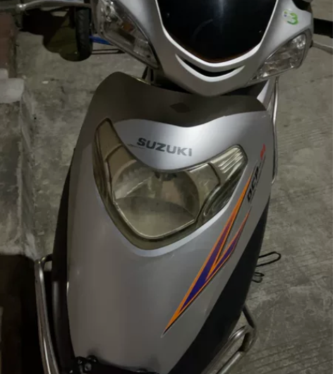 铃木电喷摩托车,速度快,非常好骑,工作调动...