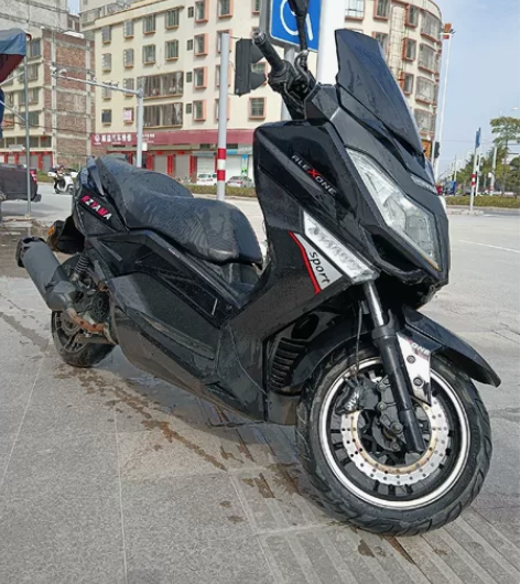 高配蓝牙150精品巡航舰,带牌可过户,喜欢...