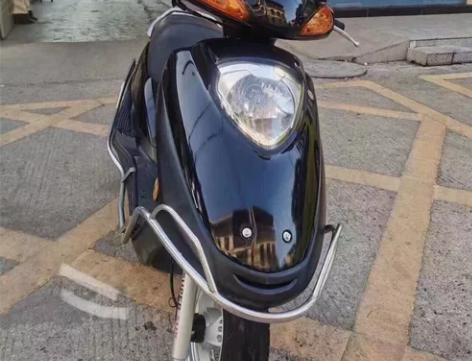 豪爵品牌踏板摩托车宇钻125cc，购买22...