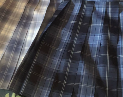 【标价3条裙子】 出个jk格裙小包 dok...