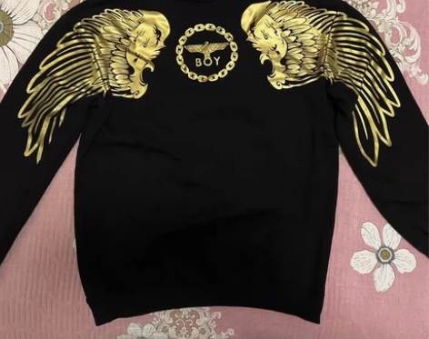 boy男卫衣，XL尺码 感兴趣的话点“我想...