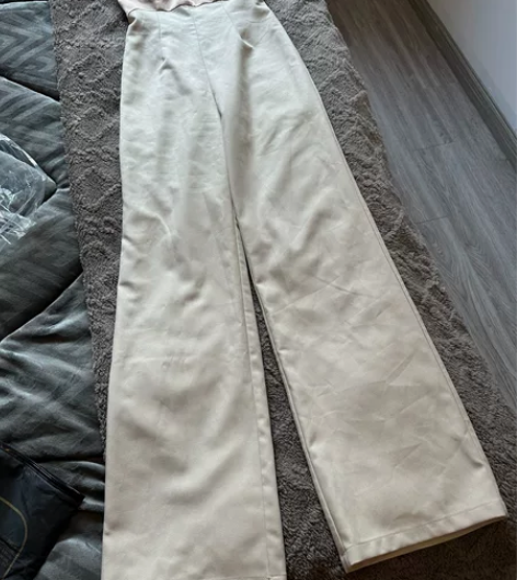 泰国潮牌连体裤 特别好看 聚会穿过一次  ...