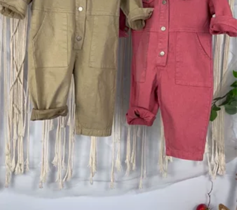 共语连体裤，炸街必备，速度捡漏 孩子没上幼...