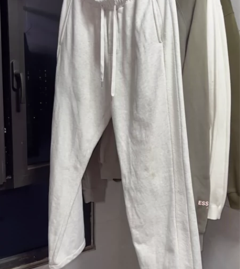 男士休闲裤。m码 感兴趣的话点“我想要”和...