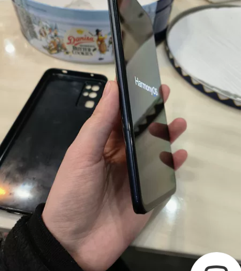 荣耀30，8+128g 无拆无修，原装充电...