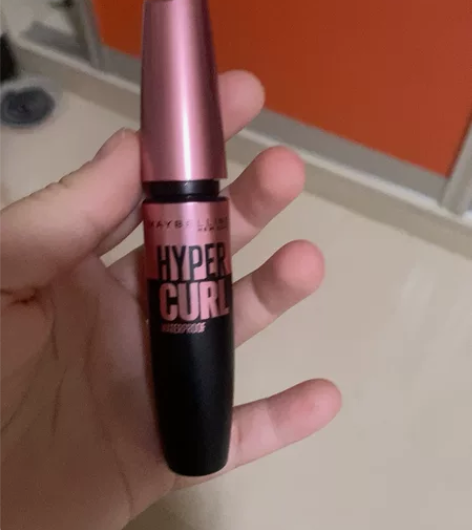 美宝莲粉胖子睫毛膏 感兴趣的话点“我想要”...