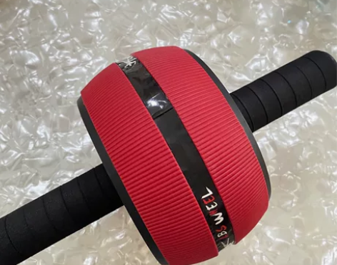 健腹轮 很轻便 全新未使用过。 健身爱好...