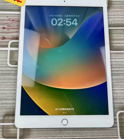 【实拍】转让个人平板2019款ipad7代...